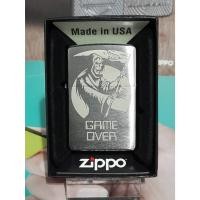 ราคา ZIPPO 29696 SKULL GAME OVER DESIGN BRUSHED CHROME LASER ENGRAVE สีเงินผิวโครเมี่ยม ลายแบบเลเซอร รูปยมทูต ของใหม่ (28850615370)