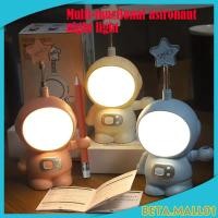 ราคา สําหรับห้องนอน หอพัก ป้องกันสายตา A892 โคมไฟตั้งโต๊ะ LED รูปการ์ตูนนักบินอวกาศ ชาร์จ USB แบบสร้างสรรค์ (22950199450)