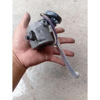 ราคา YAMAHA YL 1 RIGHT switch HOLDER.YL 2.YL3 l2g ไฟฟ้า STATER (28023711092)