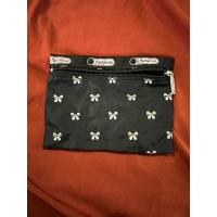 ราคา กระเป๋าเครื่องสำอางค์ lesportsac (24368461813)