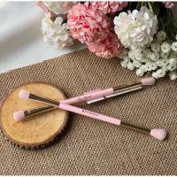 ราคา Too Faced Eyeshadow Brush (16745931247)