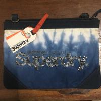 ราคา SALEกระเป๋า Superdry Cario ของแท้ มือสอง (ไม่มีสาย) (5518466543)