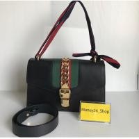 ราคา Used like new Gucci Sylvie Medium bag มือสอง ของแท้ (23121449942)