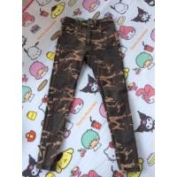 ราคา กางเกงผู้หญิงลายทหารมือสอง (783441001)