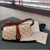 ราคา ส่งต่อ กระเป๋า Celine Clutch on strap (40006776712)