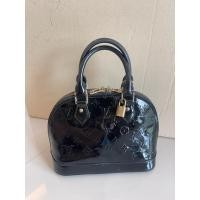 ราคา กระเป๋าถือหนังแก้วสีดำ (41302836004)