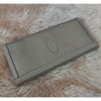 ราคา กระเป๋าตังค์ 2 พับ YSL วินเทจ มือสอง แท้ (27704341100)