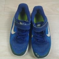 ราคา ไนกี้ของแท้ รองเท้าผ้าใบเด็กผู้ชายNikeเบอร์ 32 หรือเท้ายาวประมาณ 20 cm มือสองขายตามสภาพ สภาพก็ประมาณ 80% ค่ะ (43263897137)