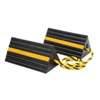 ราคา ยางกั้นล้อสามเหลี่ยม รับน้ำหนักได้ 60 ตัน ความยาว 45 Cm. ความกว้าง 16 Cm. (14604997388)