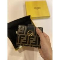 ราคา fendi wallet 2019 มือสอง แท้100% สภาพดีมาก (10101465199)