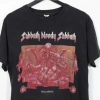 ราคา เสื้อยืดพิมพ์ลายผ้าฝ้ายสำหรับผู้ชายและผู้หญิง ลายวงดนตรี Black Sabbath สไตล์วินเทจยุค 90 เสื้อยืดกราฟิกสำหรับแฟนเพลงร็อก (52857003674)