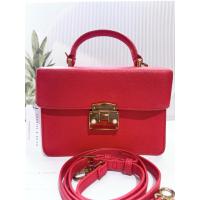 ราคา Charles & Keith รุ่น: Push-Lock Top Handle Bag (Pearl Lock) สีแดงสด อะไหล่ทองราคาน่ารัก ใหม่มากค่ะ (51357161640)