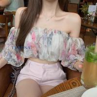 ราคา เสื้อครอปเปิดไหล่แฟชั่นมินิมอล เขียวลายดอก แขนตุ๊กตาเข้ารูป (28238297063)