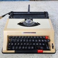 ราคา เครื่องพิมพ์ดีด NIPPON X6000 (มือสองมีตำหนิ) (22939133460)