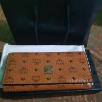 ราคา Used MCM wallet แท้ 100% ลดราคาพิเศษ (1087740773)