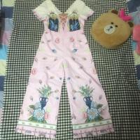 ราคา Wila Size L จั๊มขายาวสีชมพู ลายแจกันดอกไม้ งานตามหา (1993746668)