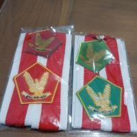 ราคา เหรียญตราไฟเบอร์ครุฑ (48654475528)