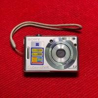 ราคา [ขายตามสภาพ] Sony Cyber-shot DSC-W35 (Y2K Camera) - 7.2MP | อาการภาพมัว (โปรดอ่านรายละเอียด) (51306247853)