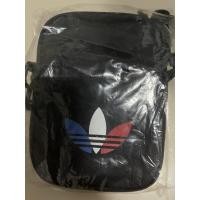 ราคา กระเป๋าใส่ของAdidasสีดำ (8715307797)