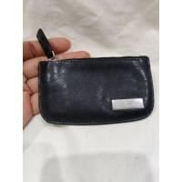 ราคา FENDI กระเป๋าใส่กุญแจ / ซองใส่เหรียญ หนังแท้ สีดำ (มือสองแท้) (51505673372)
