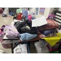 ราคา โล๊ะเสื้อผ้า ทือ1-2 ขายในไลท์ เท่านั้น (18011148820)