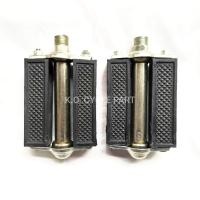 ราคา (มีตำหนิ) บันได จักรยาน โบราณ คลาสสิค วินเทจ หนามเล็ก 3.5 นิ้ว - แกนใหญ่ (40969090007)