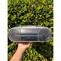 ราคา Sony CFD-S03CP เป็นเครื่องเล่นวิทยุเทปพกพา (Boombox) สไตล์วินเทจ เล่น CD CD-R/RW, MP3 เทปคาสเซ็ท และวิทยุ FM/AM มือสอง (28344341593)