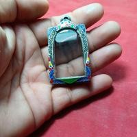 ราคา กรอบพระเนื้อเงินผสมใส่สมเด็จขนาดพระที่เหมาะสมกว้าง2.4×3.8ซม.เล็กใหญ่ได้นิดหน่อยมีห่วงพร้อมยาง (43461579236)