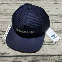 ราคา [สินค้าแท้100%] ลดเหลือ850฿ ใช้ code "BATE" (ลูกค้าใหม่) หมวก Adidas Cap สีดำสุดฮิต ดาราเซเลบใส่กันเพียบบ!! (803468894)