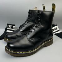 ราคา Dr.Martens 1460 BlackSmooth Size:43 มือสองของแท้ (25136077170)