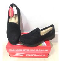 ราคา รองเท้า SKECHERS Gowalk 4 - Propel สีดำ (4140019237)