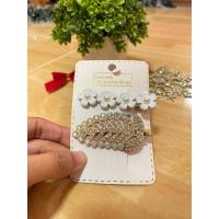ราคา กิ๊ฟติดผมใบไม้ฝังเพชรคู่กับดอกไม้มุกสีขาว กิ๊ฟคุณหนู น่ารักมาก✨ (29086984495)