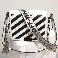 ราคา กระเป๋า off white ของแท้ ออฟไวท์ มือสอง แบรนด์เนมแท้ ขาวดำ (2784253000)