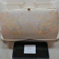 ราคา กระเป๋าถือออกงานสีขาวมุก ปักลายดอกไม้สีทอง กระเป๋าคล้องมือ กระเป๋ามือสอง (40402060465)