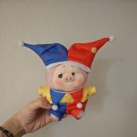ราคา Upset Pig มือ 2 สภาพนางฟ้า พวงกุญแจ ตุ๊กตาน้องหมูโบโซ่ (22565125871)