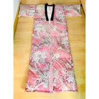 ราคา ถุงนอนขนเป็ด (ขนเป็ดละเอียด) (ผืนใหญ่มาก) สีม่วงอมชมพูลายดอกวินเทจ รูปเสื้อกิโมโน ยี่ห้อ UMKM (สินค้าหายาก) เกาหลีแท้ (28415744208)