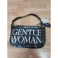 ราคา กระเป๋า GENTLE WOMAN แท้ % ของใหม่ป้ายห้อย สีดำหูรูด (41878127149)