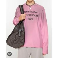 ราคา New Acne Studios longsleeve ชมพู ดีไซน์เก่าๆ ของแท้ พร้อมส่ง *ทักรีเชคไซส์และสต็อกรายวันก่อนกดสั่งค่า (27043467520)