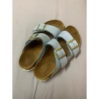 ราคา รองเท้า birkenstock มือสอง (29961428475)