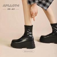 ราคา ( SH113 พรี 20-25 วัน ) พร้อมส่ง 43 2 คู่ รองเท้าบูทส้นตึกหุ้มข้อ แฟชั่นเกาหลี (24308960141)