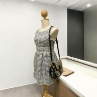 ราคา กระเป๋าสะพายข้างลายชิโนอาริแบรนด์ck&wq มือ 2 ตู้ญ่ปุ่น (26956053999)