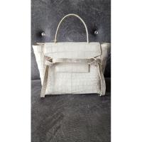 ราคา กระเป๋าถือหนังจระเข้แท้สีขาวฮิมาลายาทรงซีรีน (9451500265)