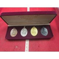 ราคา เหรียญเจริญ ร่างหลวงปู่ทิมวัดละหารไร่ ชุด 4 องค์สีเนื้อแจกกรรมการพร้อมกล่องผ่านพิธีปลุกเสกแล้วจังหวัดระยอง (51756373458)