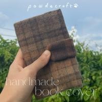 ราคา ปกผ้าทำมือสำหรับสมุด สั่งทำขนาดได้ เพิ่มเข็มกลัดดินปั้นหรือผ้าปักได้ | pawdecraft พอดีคราฟท์ (44069924023)