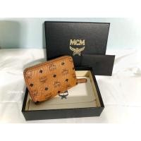 ราคา พร้อมส่ง[มือสอง]กระเป๋าตังค์ใบสั้น MCM Zippy Wallet Size Mini สี Cognac (27327611790)