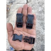 ราคา ตัวล็อคก้ามปู ทำจากพลาสติกคุณภาพสูง แข็งแรงทนทาน (บรรจุ 1 ชิ้น) ใช้สำหรับถักเชือกข้อมือ ขนาด4.5X2cm. (13889877861)
