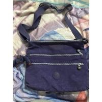 ราคา กระเป๋า Kipling มือสอง สภาพดี สีม่วง (28528080770)