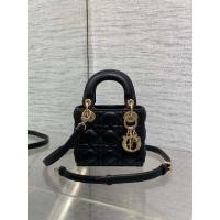 ราคา กระเป๋า Diana Lady จาก Dior ออกแบบใหม่ สไตล์หรูหรา พร้อมสายสะพาย messenger และกระเป๋าทรงสี่เหลี่ยมเล็กประดับคริสตัล (56156900799)