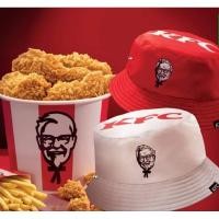 ราคา หมวกบัคเก็ต KFC หมวกผู้พันแซนเดอร์ สีแดง (22248203865)