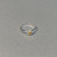 ราคา SissyJewelry // แหวนเงินแท้ แหวนเดซี่ Daisy clear ring (22279983683)